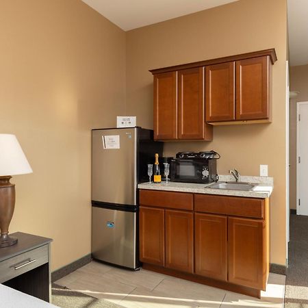 Brinton Suites West Chester Bagian luar foto