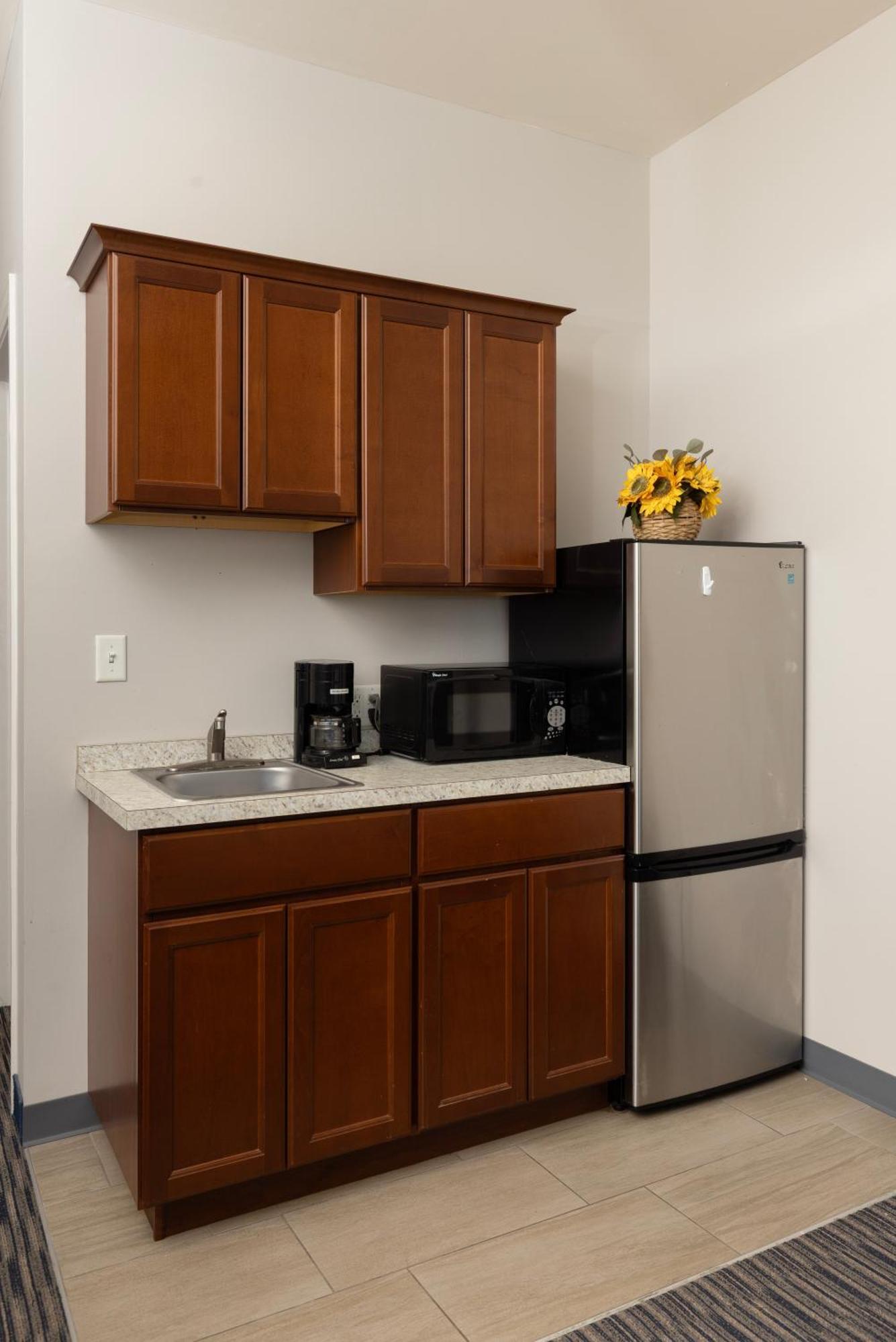Brinton Suites West Chester Bagian luar foto