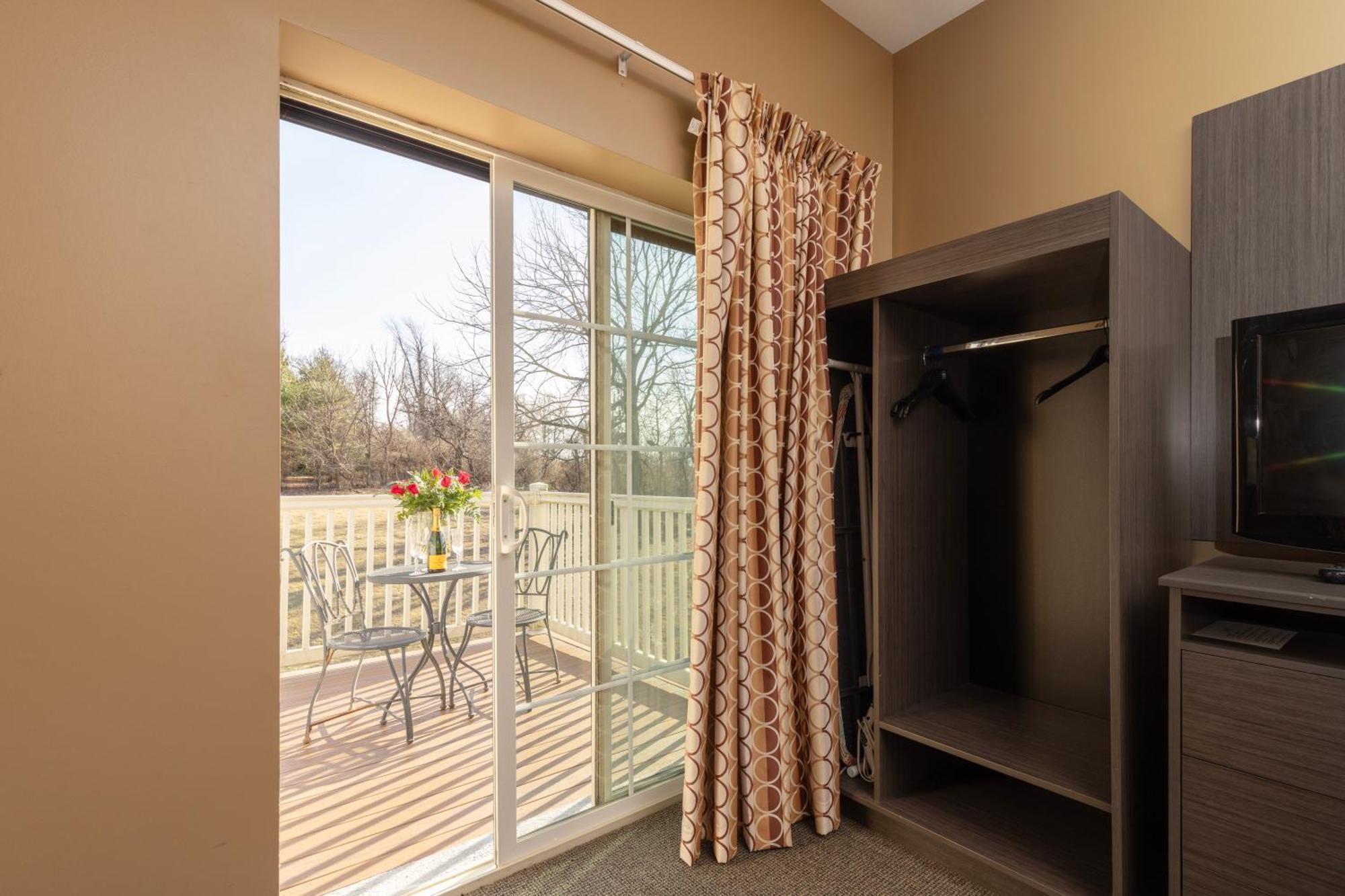 Brinton Suites West Chester Bagian luar foto