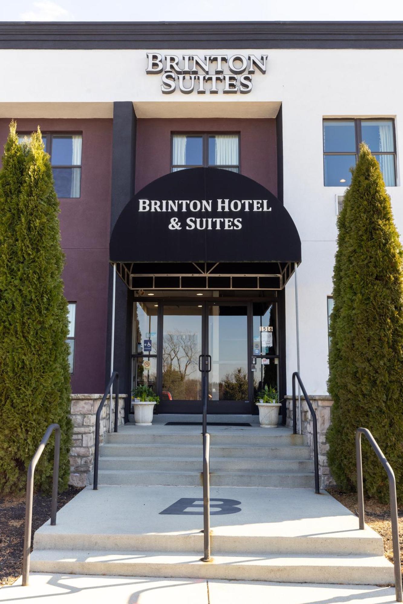 Brinton Suites West Chester Bagian luar foto