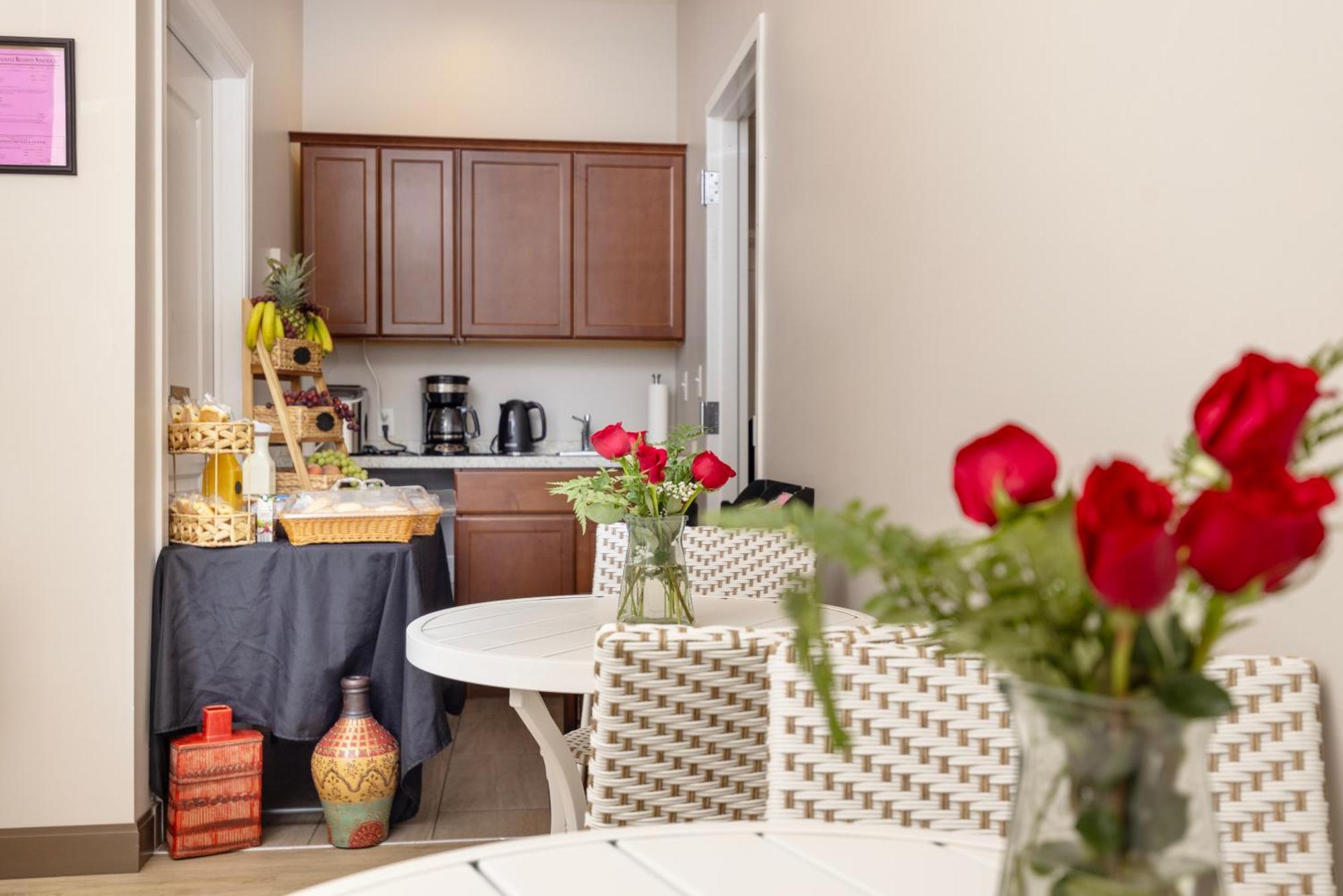 Brinton Suites West Chester Bagian luar foto