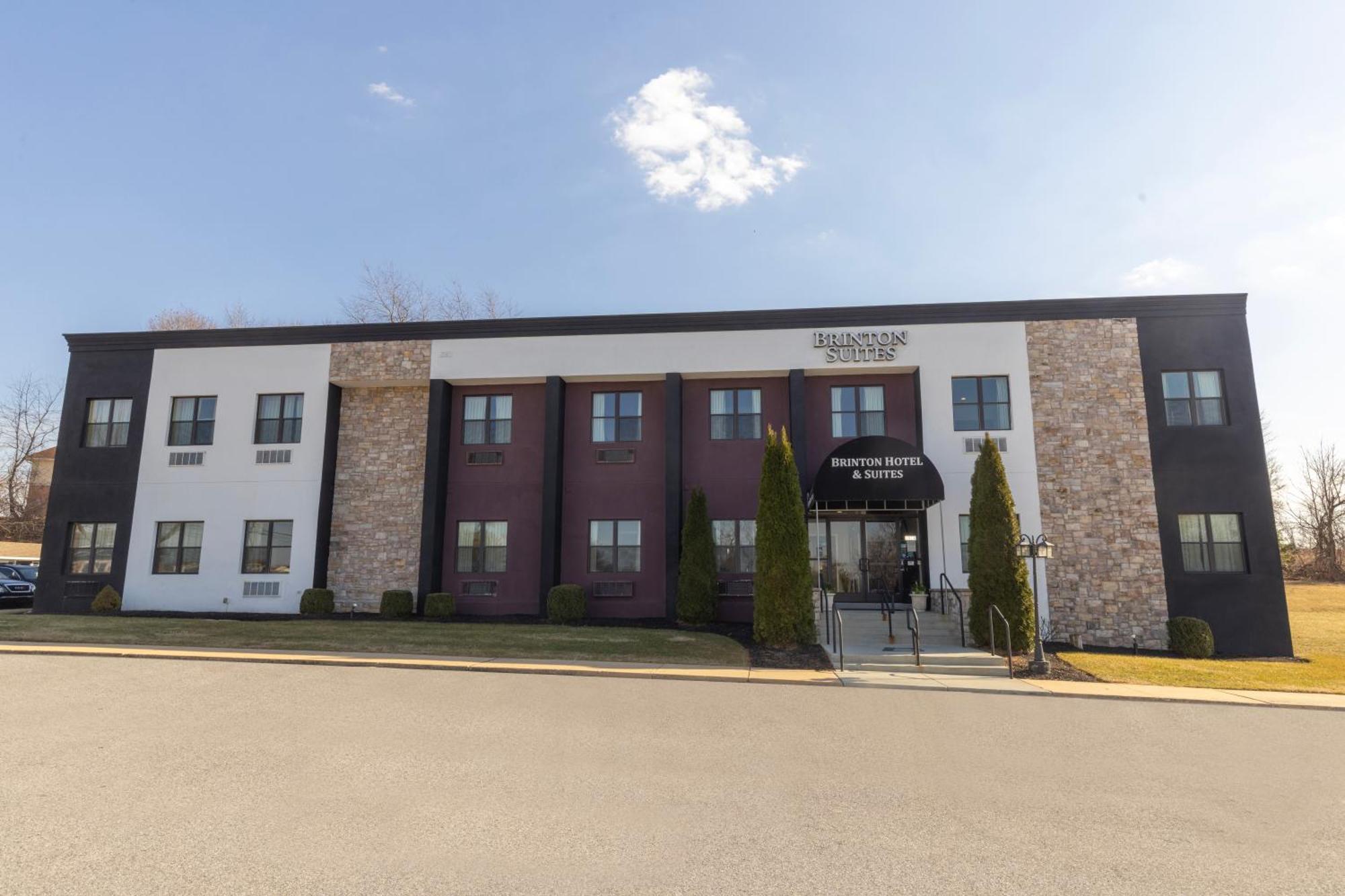 Brinton Suites West Chester Bagian luar foto
