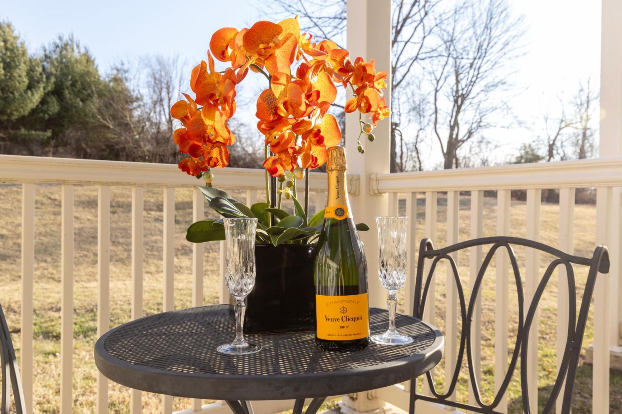 Brinton Suites West Chester Bagian luar foto